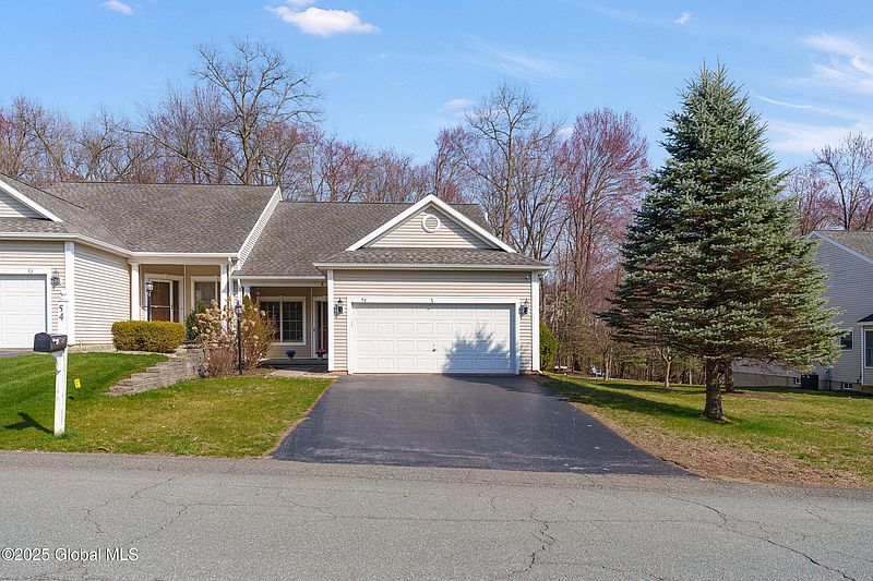 2nd image of 54 Rockrose Drive