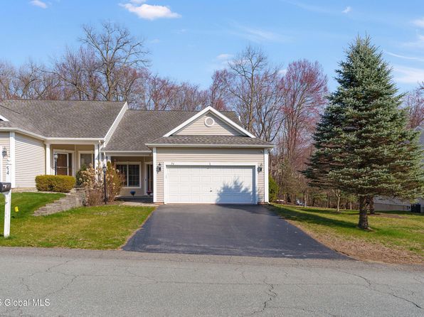 54 Rockrose Drive, East Greenbush, NY 12061