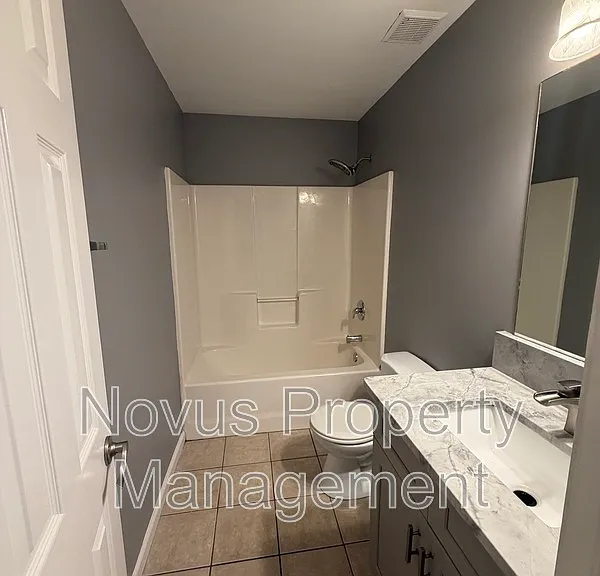 214 Farmington Trce — Photo 20