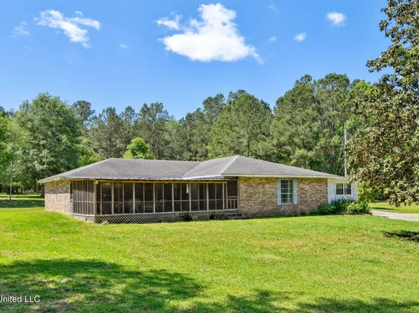 25449 Pecan Rd, Pass Christian, MS 39571