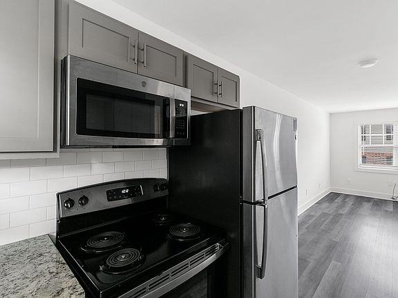 5th image of 1165 14th Ave S #1169-4