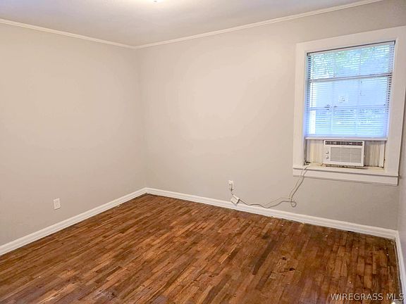 4th image of 401 Pleasant Rd