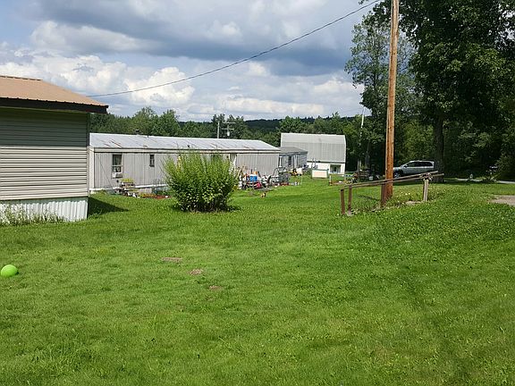 Neighbors from front yard