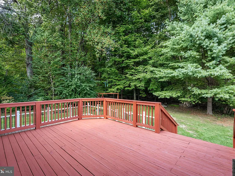 35 Nathalie Ct — Photo 35