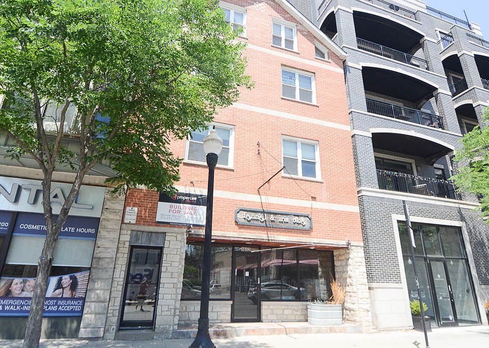 1st image of 1652 W Belmont Ave APT 2M