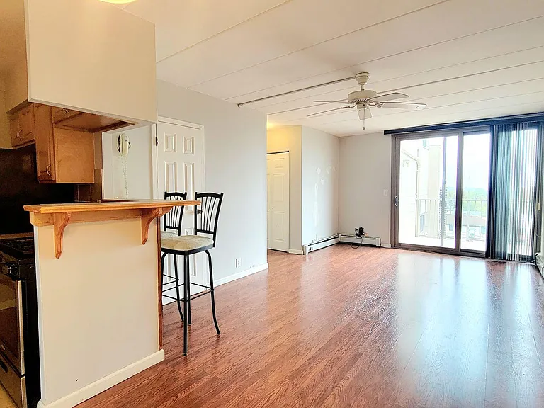 515 Anderson Ave #6A — Photo 6