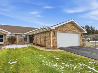 2952 Freedom Cir, Crown Point, IN 46307