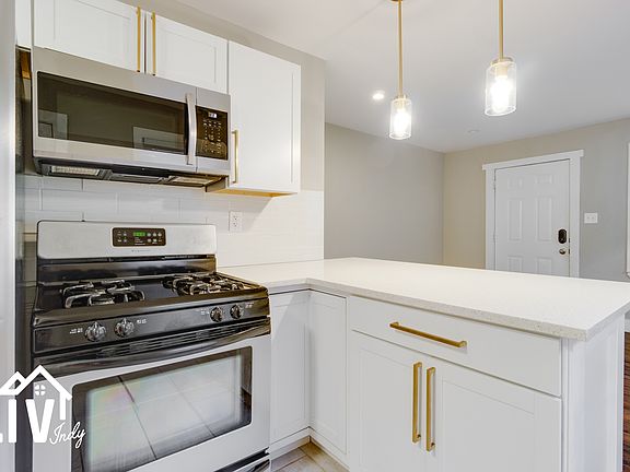kitchen/living room