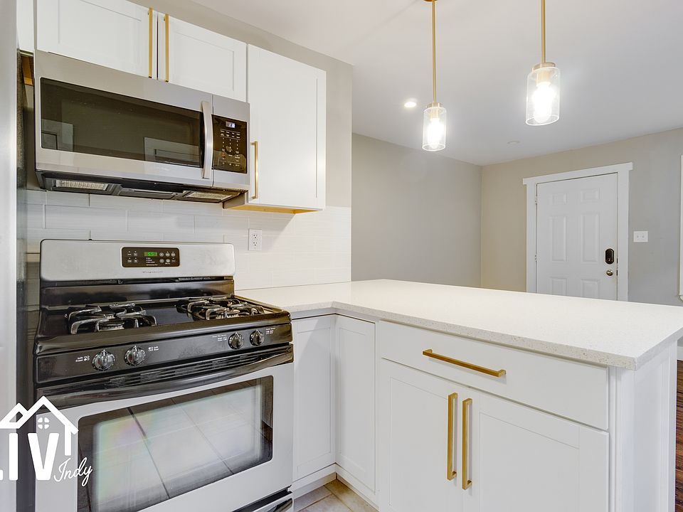 kitchen/living room