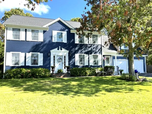 46 Tara Terrace, Bourne, MA 02532