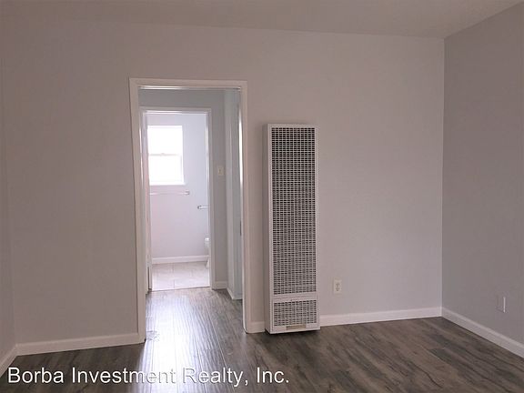 3rd image of 5832 Orange Ave APT 01