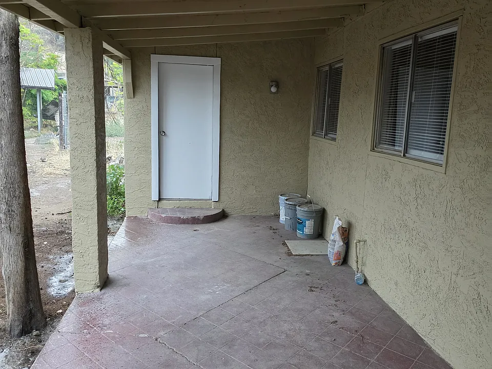240 N Davis Canyon Loop