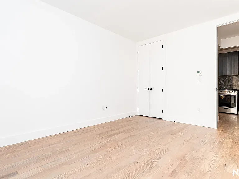 228 N 7th St #309 — Photo 8