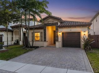 Baywinds Of Flores, Homestead, FL 33033