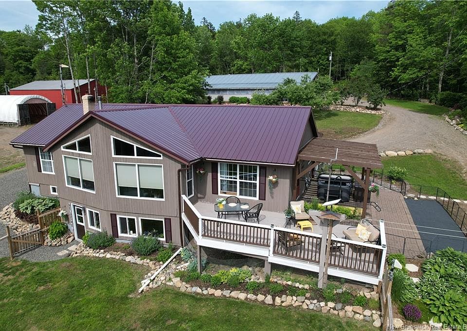 1st image of 30 Stillwater Rd