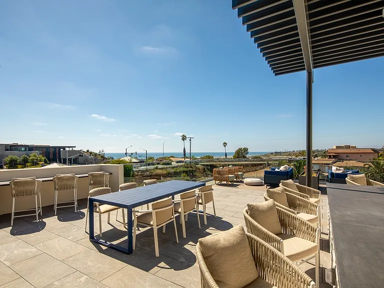 Triton Encinitas — Photo 19