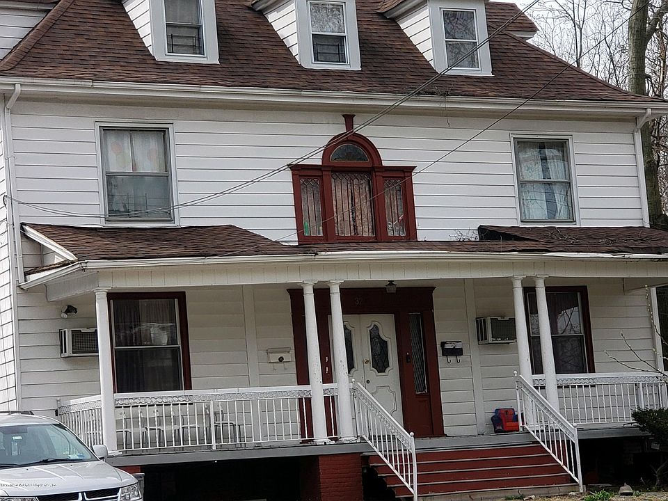 1st image of 320 Bement Ave