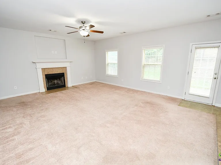 114 Great Oak Way — Photo 2