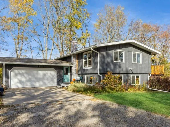 3434 Willow Dr NE, North Liberty, IA 52317