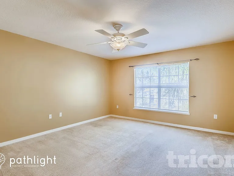 546 Granite Cir — Photo 9