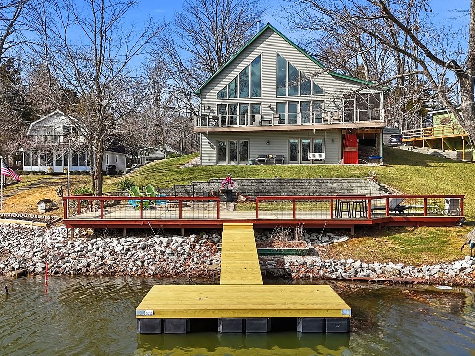 1st image of 4441 Fields Ln