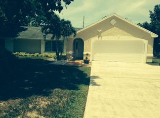 2397 SE Delano Rd, Pt Saint Lucie, FL 34953