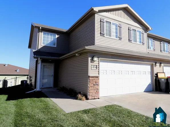 4830 NW Pemberly Ln, Lincoln, NE 68521