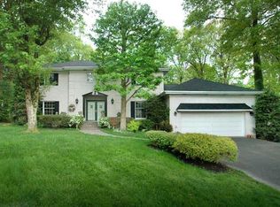 304 Crestridge Dr, Greensburg, PA 15601