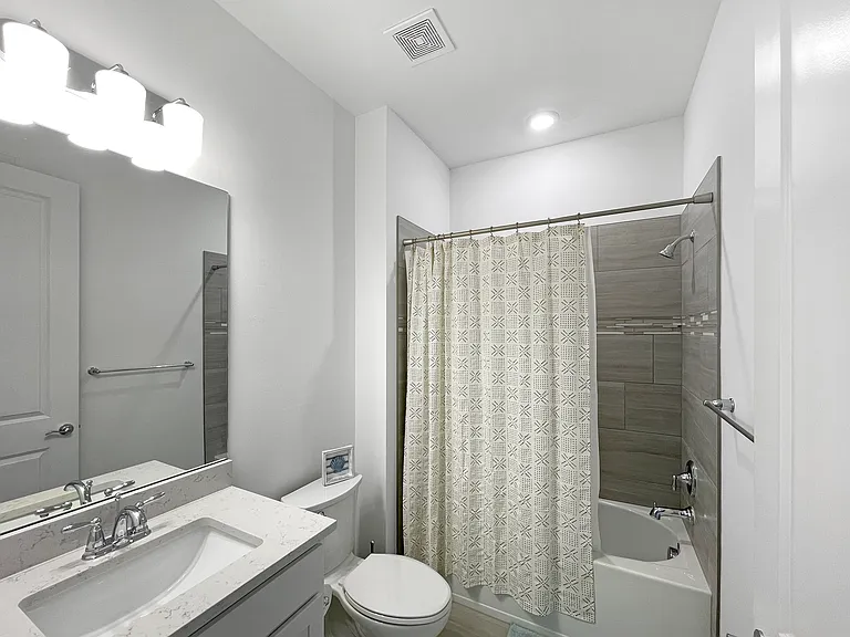 2057 Yellowfin Cir — Photo 8