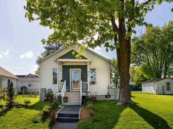 415 N Randolph St, Cuba City, WI 53807