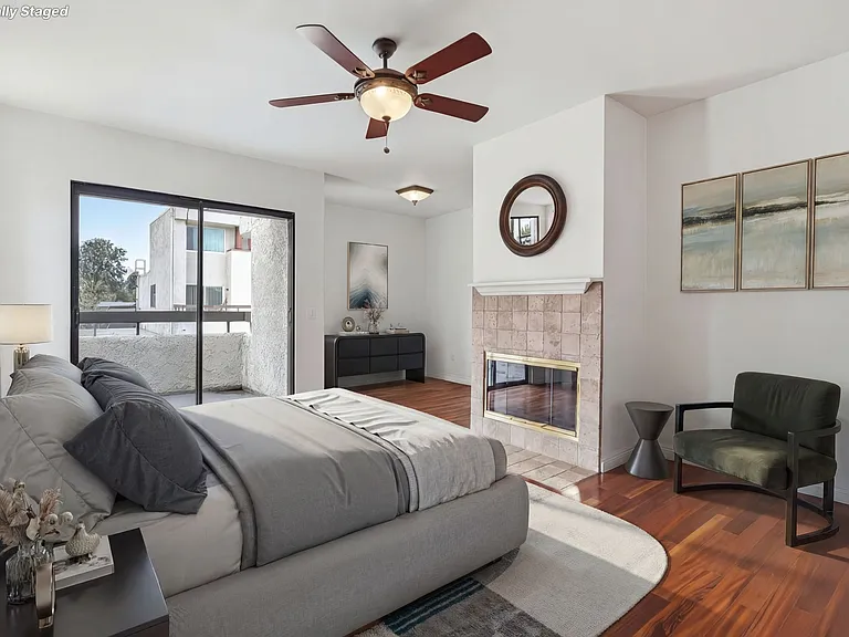 2680 N Lake Ave #8 — Photo 12