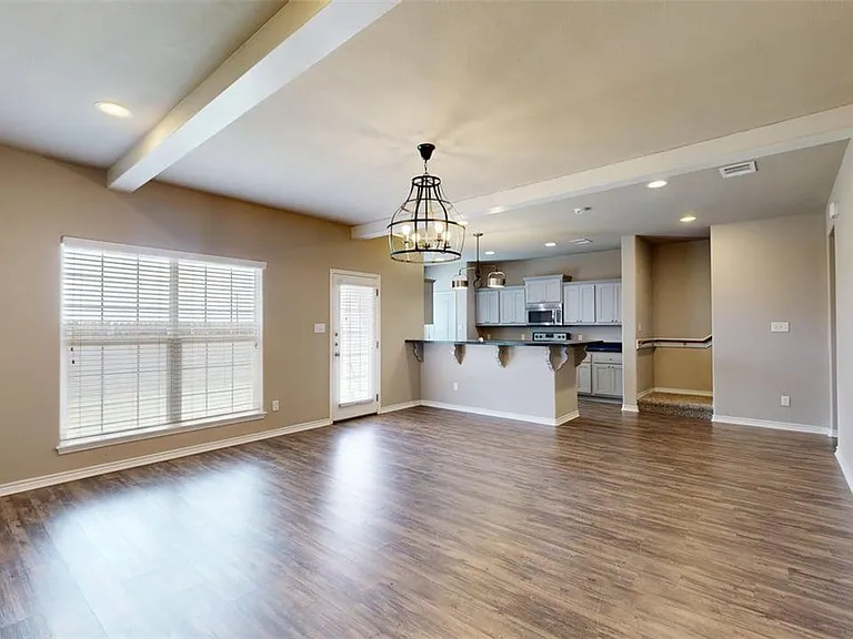 3519 Summerway Dr — Photo 3