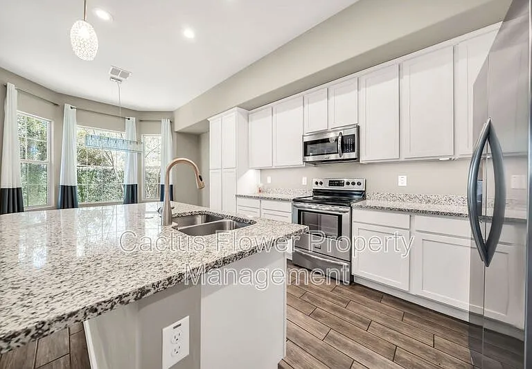 3067 N 33rd Pl — Photo 13