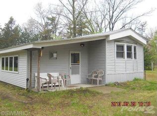 9016 E Kinney Rd, Branch, MI 49402