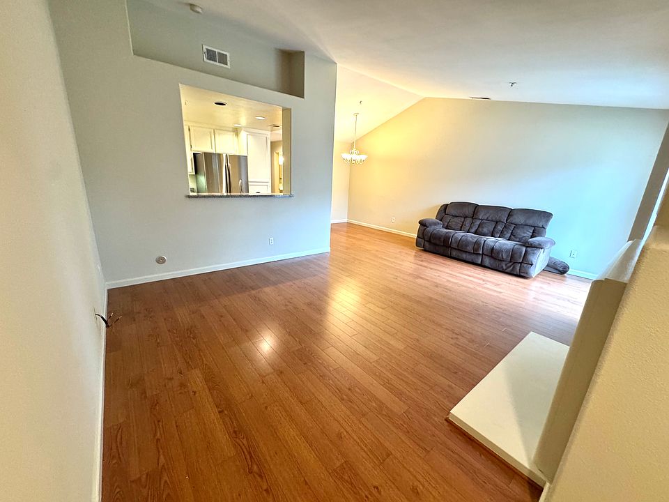 1st image of 1250 Oregold Pl