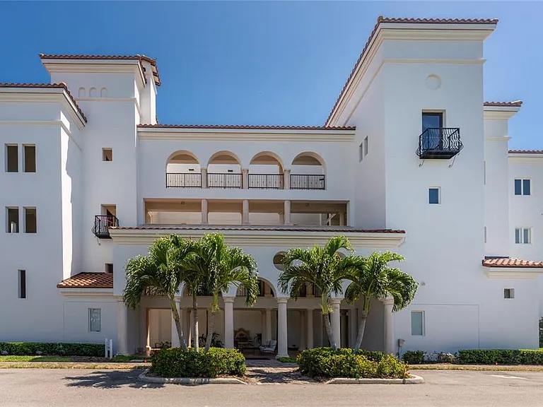 11100 Hacienda Del Mar Blvd #G-202 — Photo 4