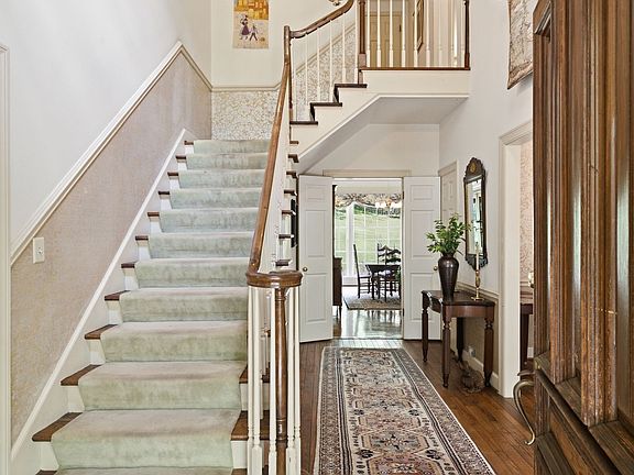 5th image of 6006 Murray Ln