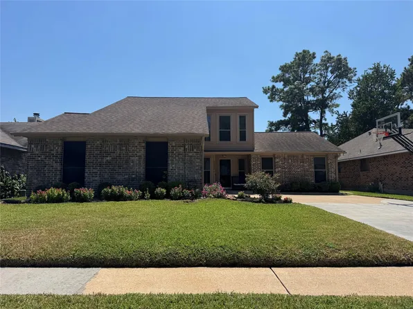 5823 Fair Forest Dr, Houston, TX 77088