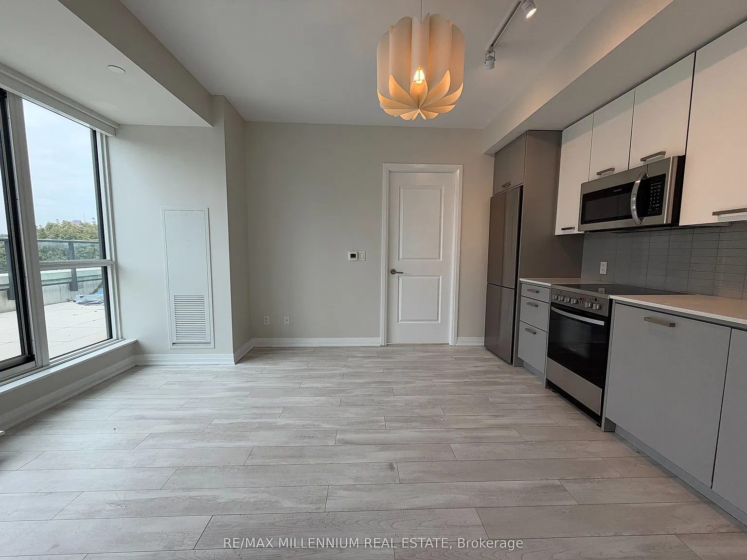 West Beach Condos — Photo 4