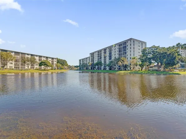 2228 N Cypress Bend Dr APT 103, Pompano Beach, FL 33069