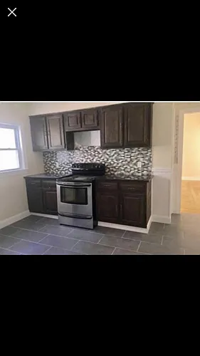 1213 Middlesex St Photo 1