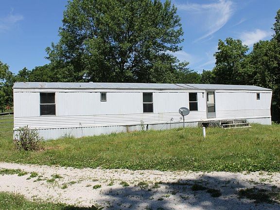 2nd image of 28016 River Bluff Rd