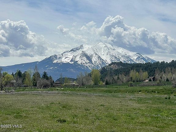 4th image of 29 Spirit Mountain Rd