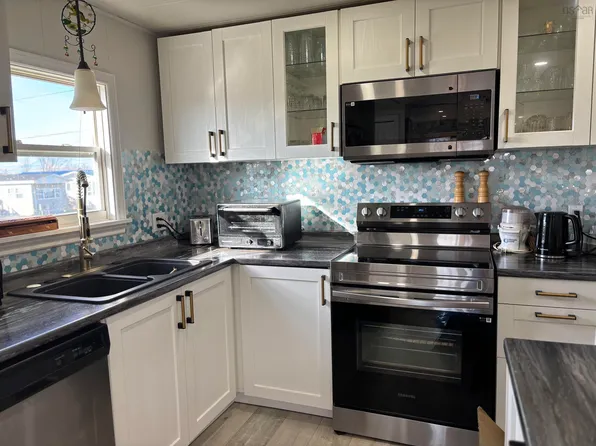 59 Wild Chance Dr, Colchester, NS B2N 2W7