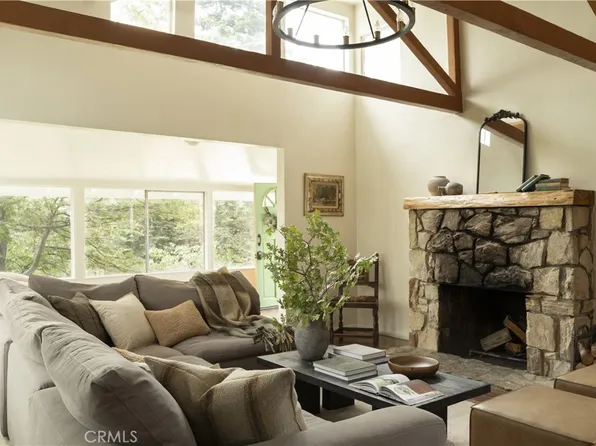 26498 Lake Forest Dr, Twin Peaks, CA 92391