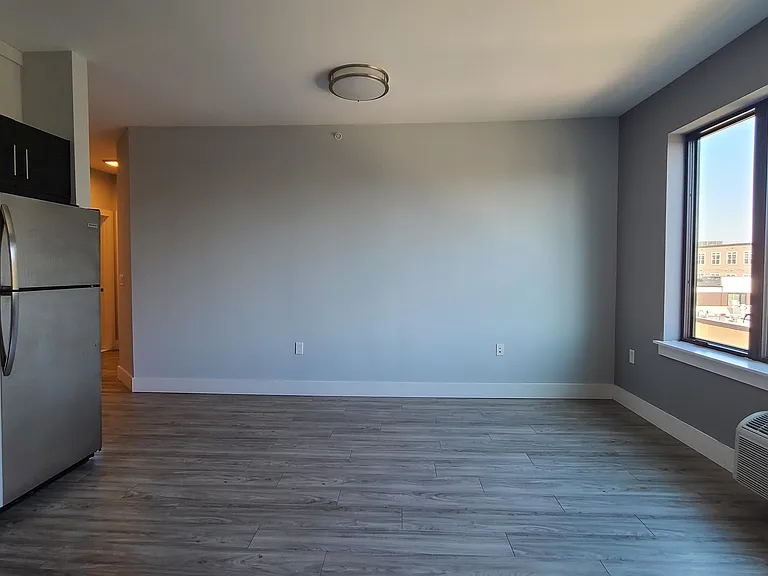 5711 Washington St #404 — Photo 5