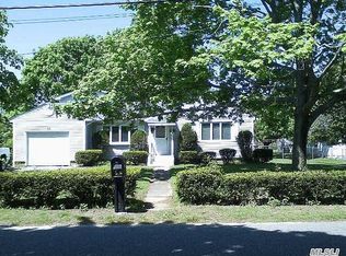 66 Champlin Ave, Bellport, NY 11713