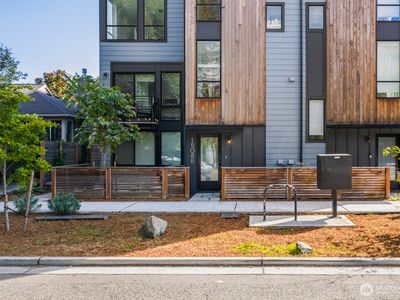 1508 18th AVE #B, Seattle, WA, 98122