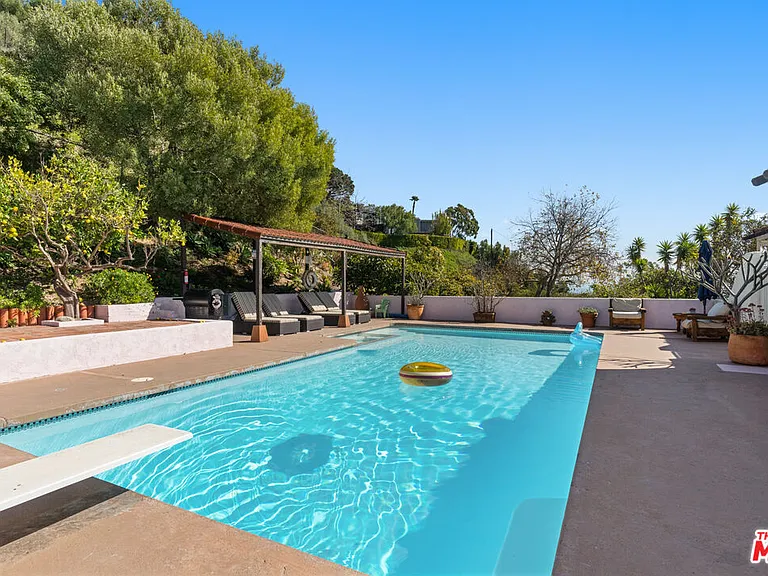 20755 Seaboard Rd — Photo 37