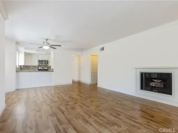 26901 Rainbow Glen Dr Unit 643, Santa Clarita, CA 91351